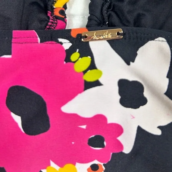 Anne Cole Black and Pink Floral One Piece Swimsuit. Size 10. Like New Condition. - Picture 5 of 6
